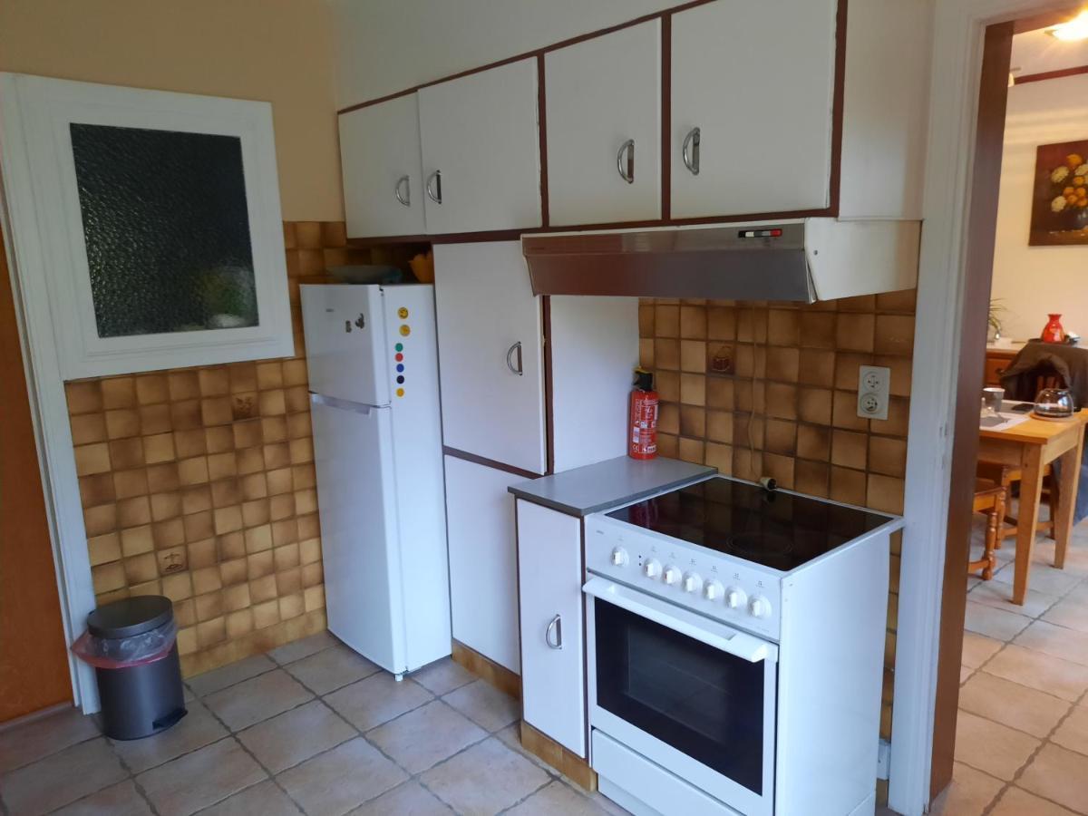 Clos Des Aclots Saint-Hubert Exteriör bild